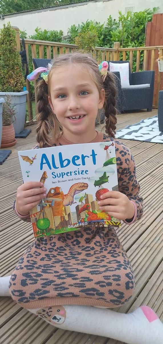 AlbertTortoise's tweet photo. Please keep sharing YOUR terrific #ALBERTthetortoise #pictures. Posing now possible with six ALBERT #picturebooks, #BoardBook ALBERT and his Friends, #ActivityBook ALBERT PUZZLES AND COLOURING. https://t.co/sGYhBlFUhP
#bookcover #dinosaurs #tortoise #bookser https://t.co/IgGaO1Wjjr