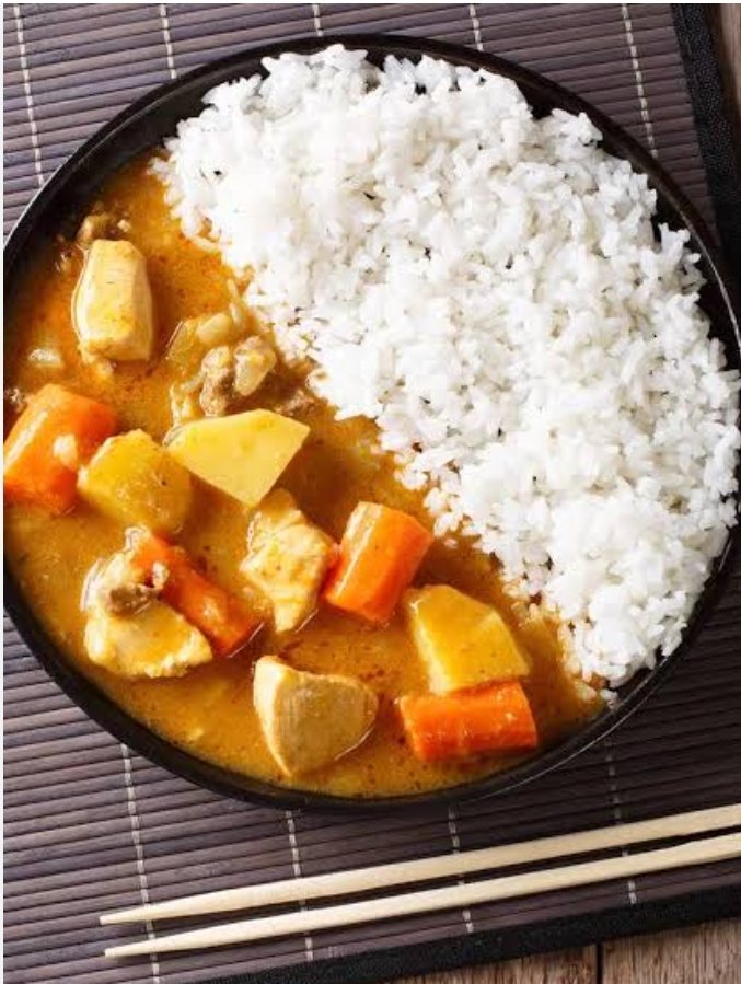 🍚 🍛 My mother served us Japanese curry rice every Sunday night. It is my ultimate comfort food. What's yours?

#japanfood #japanesecusine #curry #CurryRice #comfortfood #rice #currylover #currynight #curryudon #Japan #SundayDinner #familytradition #familytraditions #MothersLove
