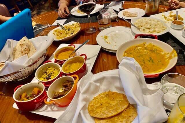 RachnaDar's tweet photo. In Kiran’s for lunch. Yummy food. #picoftheday #BlessedAndGrateful #Gratitude #Happiness #beautifulday #EnjoyColourLife #yummyfood https://t.co/qxJB1QKCFJ