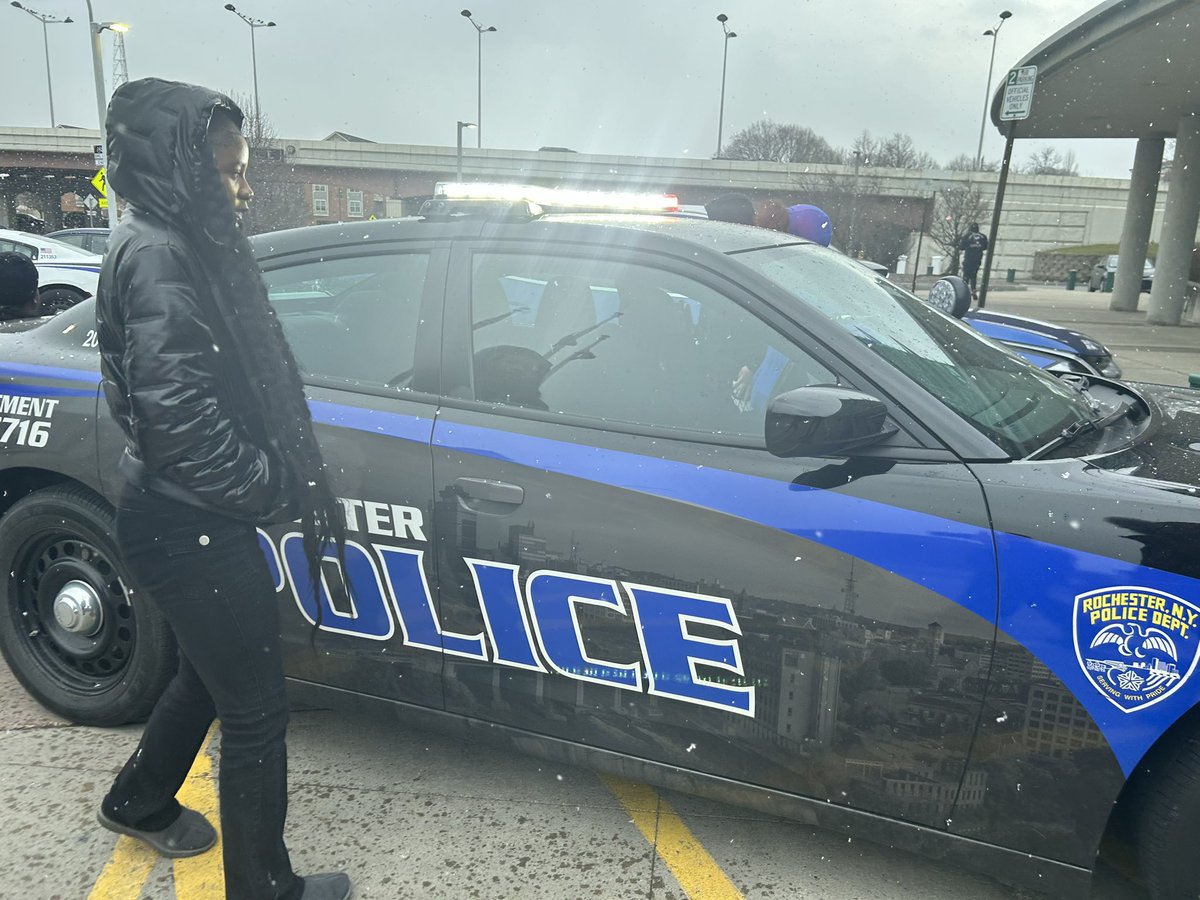 RecruitmentRpd's tweet photo. We were happy to have the Rochester Early College International HS JROTC at the Public Safety Building on Monday.
The group was given a tour of the building, met with the Chief and got the chance to sit in one of our patrol vehicles.
#joinrpd @RochesterNYPD https://t.co/rGwv7iVpl8