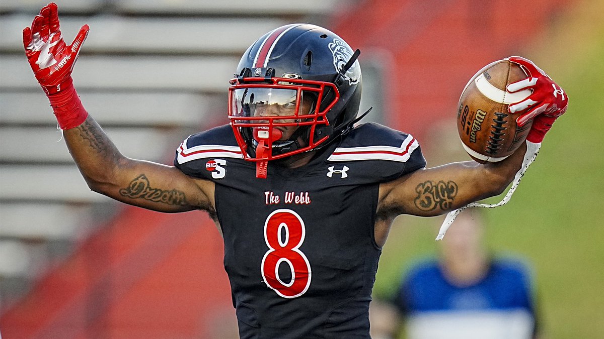Blessed to receive an offer from Gardner-Webb University❤️🖤#AGTG @GWUFootball @GWUCoachPinnix @TheCoachAlcorn @CoachReisert @AntonioHall336 @CALLMEDBEST @DBoyzFootball @247recruiting @On3sports @MohrRecruiting @Rivals