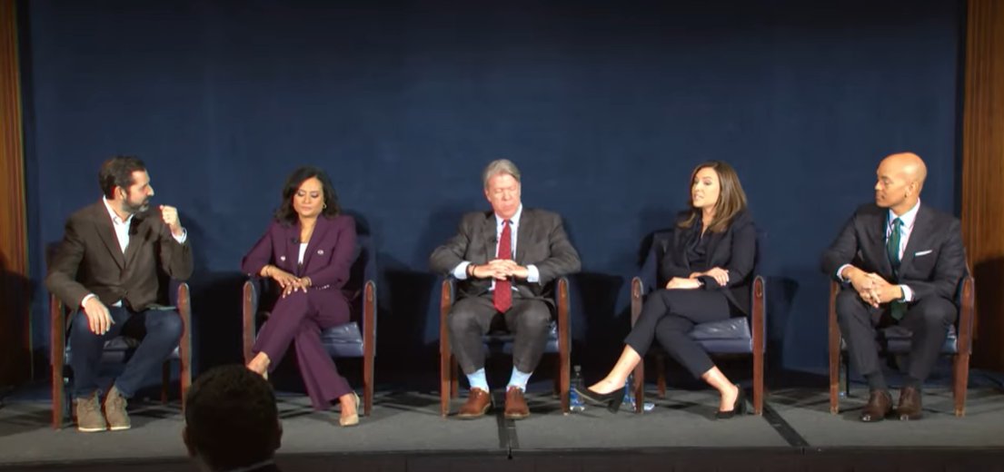 Have questions for the panelists @GeoffRBennett, @marykbruce, @MajorCBS & @kwelkernbc? Respond here or email us now at media@newslit.org Watch here: bit.ly/Feb15NLPYouTube