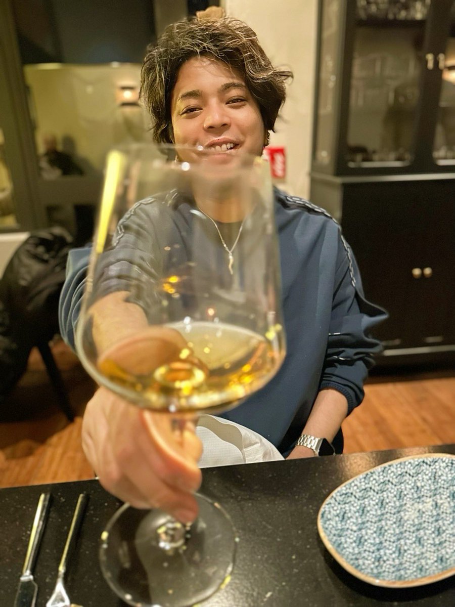 96Roll's tweet photo. About last night!!
Valentine’s Day🥂
#milano
#hairstylist
#yoheikuroshima
 #ミラノ在住日本人美容師 https://t.co/WaaotfE2Ho