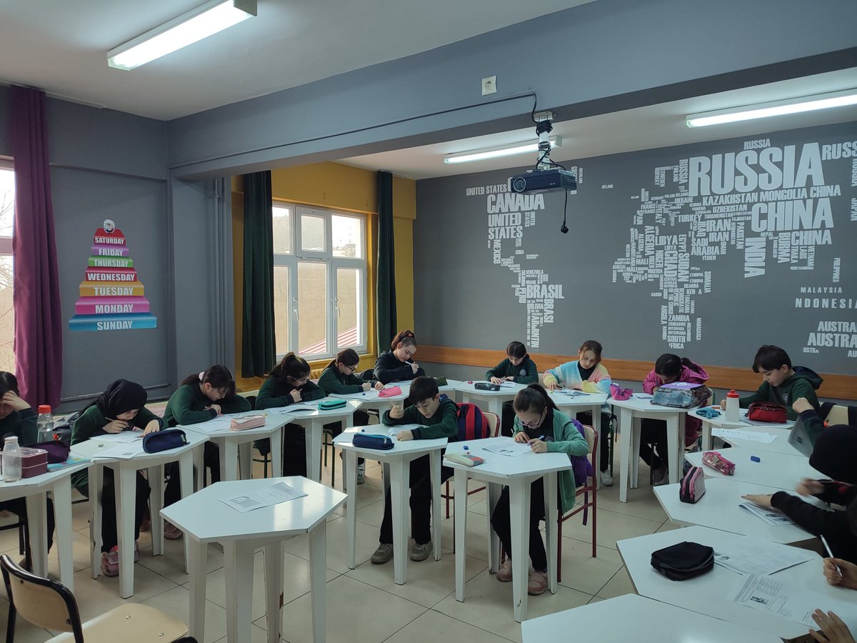 Yoğunlaştırılmış Yabancı Dil Programı kapsamında  2023-2024 eğitim öğretim yılı 1. dönem kazanım değerlendirme sınavını merkezi olarak gerçekleştirdik.#mebdogm
<a href="/meb_dinogretimi/">MEB Din Öğretimi Genel Müdürlüğü</a> @nazifyilmaz06 <a href="/drahmetisleyen/">Ahmet İşleyen</a> <a href="/ihsanerkul1/">İhsan Erkul</a> <a href="/aysunmete06/">aysunmete</a> @orduilmilliegitim <a href="/korganmem/">Korgan İlçe Milli Eğitim Müdürlüğü</a> <a href="/MurtazaAlan/">Murtaza ALAN 🇹🇷</a>