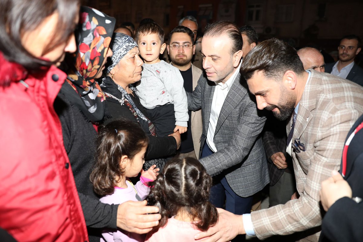 ozangulacti's tweet photo. 📍 Çukurova/Belediye Evleri

Adana'mıza gerçek belediyeciliği getirmek, bu güzel şehri hakettiği noktaya taşımak için var gücümüzle çalışıyoruz.

31 Mart akşamını 15 ilçemizde ve Büyükşehirde Cumhur İttifakı'mızın zafer gecesi olarak kutlayacağız.

#GerçekBelediyecilik
#HazırızKararlıyız
#AdanaKazanacak