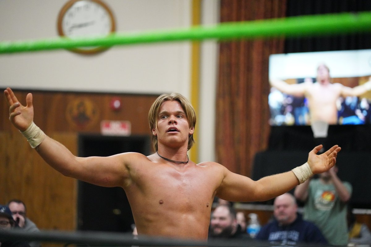 VeraSadlyPhoto's tweet photo. Its @wrestlingopen day 🤭

https://t.co/tDXmamBLH5 https://t.co/Z811lSsjJN