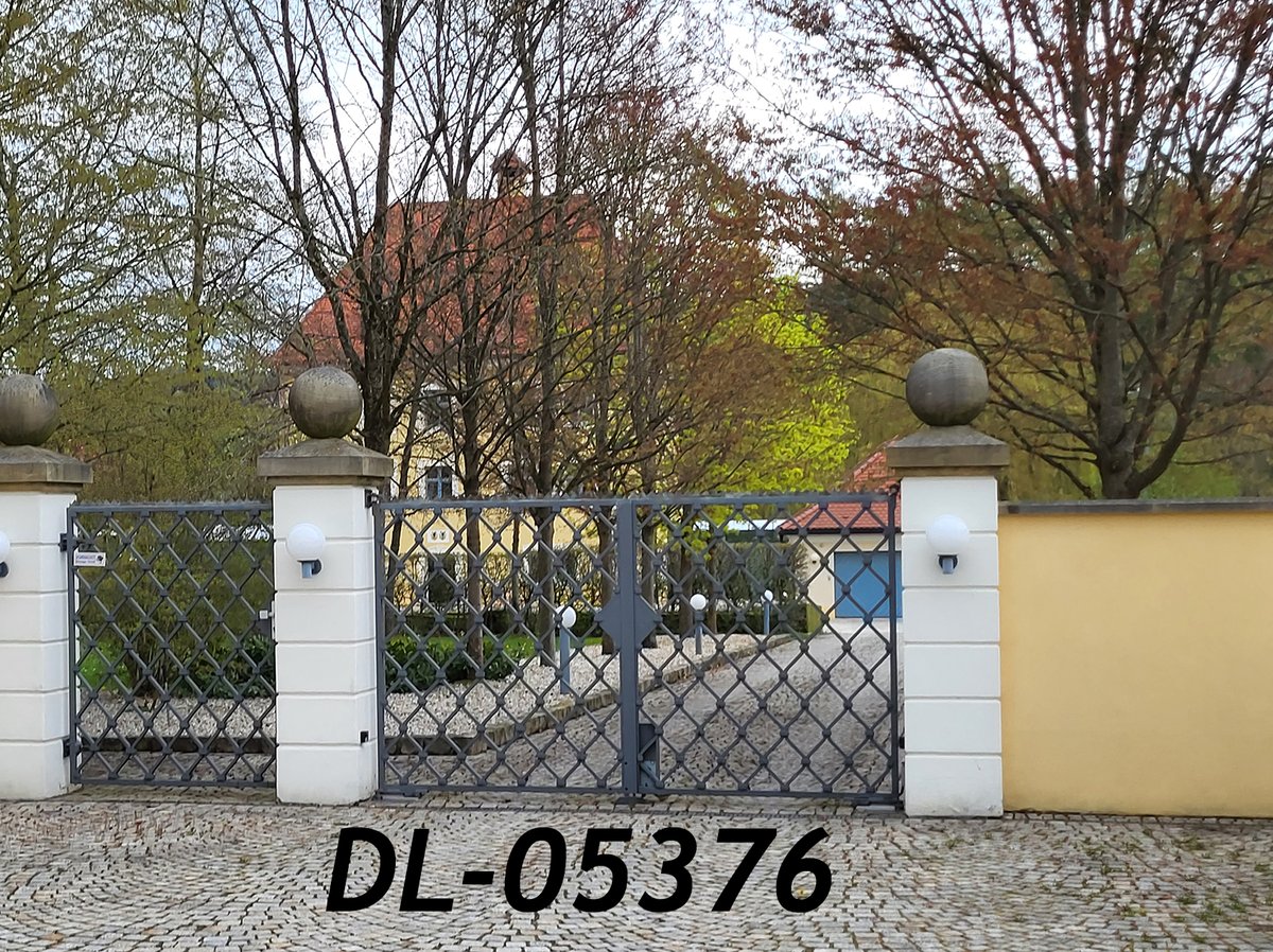 df6ex's tweet photo. Activating two castles in a DLFF-area made great fun. 343 contacts as DR44WCA into 38 countries just with 30 meters of wire. #wwff #wwff44 #wca #cw4ever https://t.co/YNUHhjYSQl