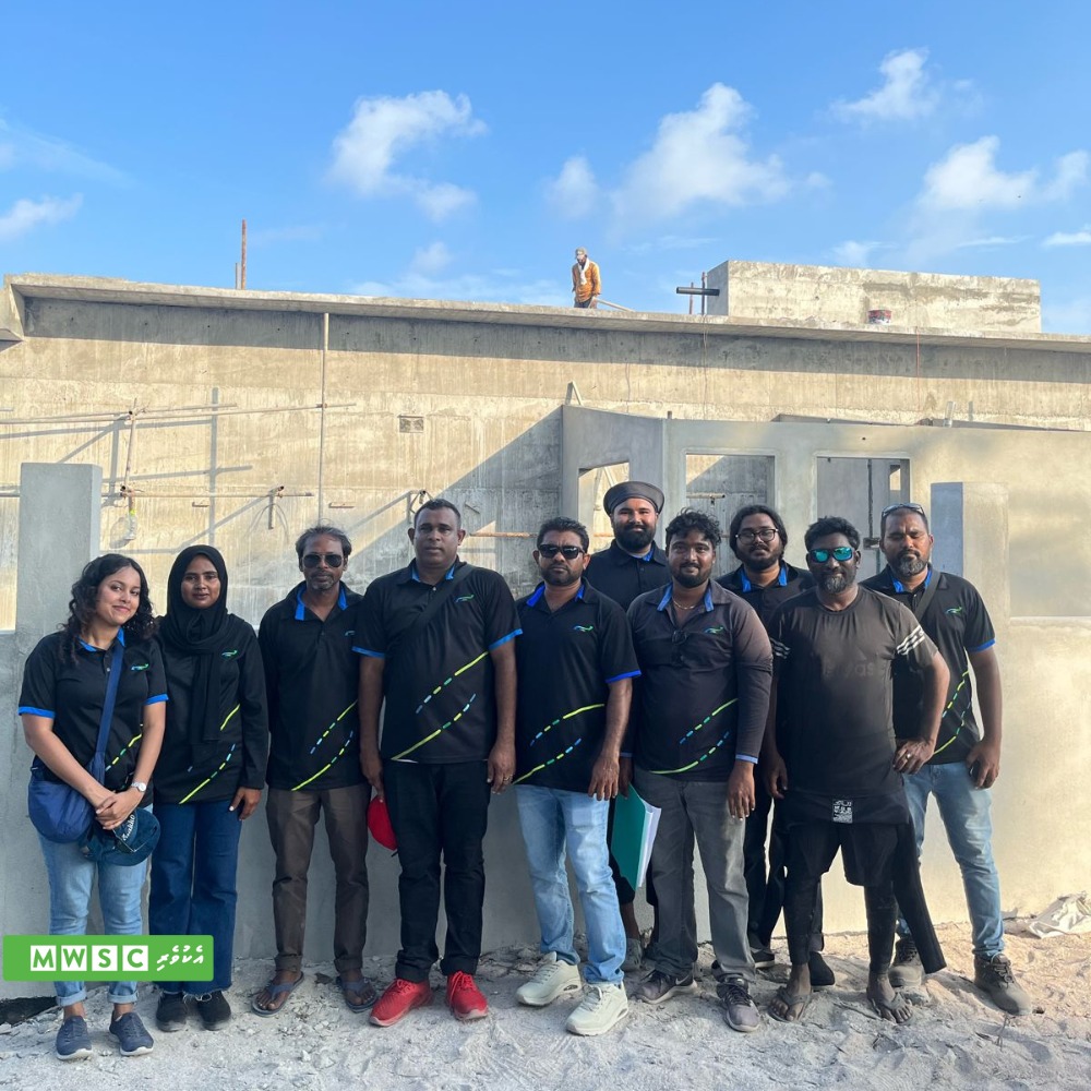 DMD <a href="/UdhuhaySalaam/">Salaam mohamed</a> and engineering team visit B. Dharavandhoo to inspect the progress of ongoing Sewerage Project. 

#TeamMWSC
#MWSCAsaasee