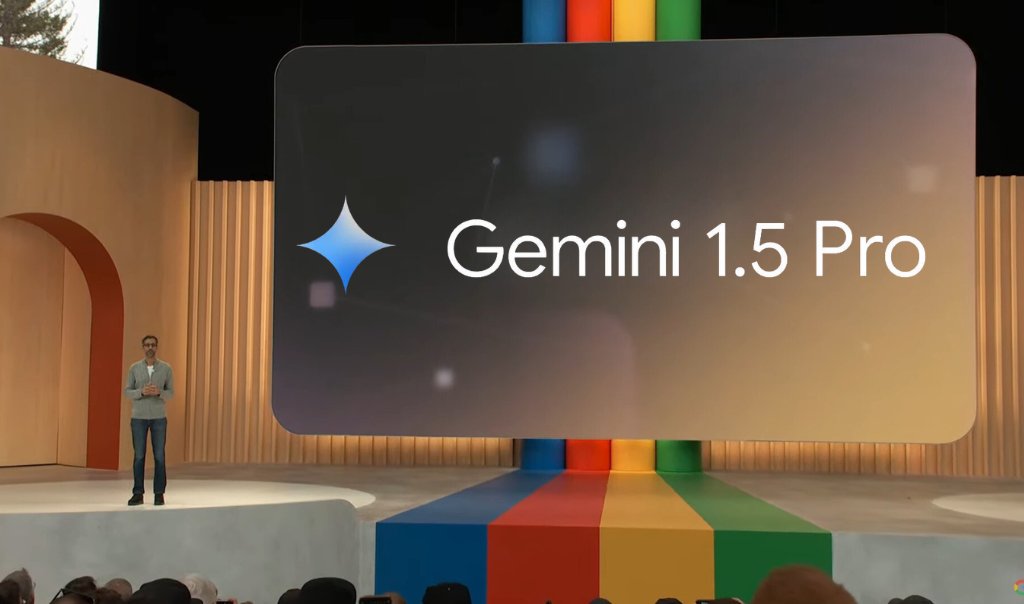 🚨 Google just released Gemini 1.5 Pro - it's INSANE. You can interact with: - Full MOVIES - Entire BOOKS - Long DOCUMENTS - CODEBASES of thousands of lines Don't miss these 5 jaw-dropping examples: ↓🧵
