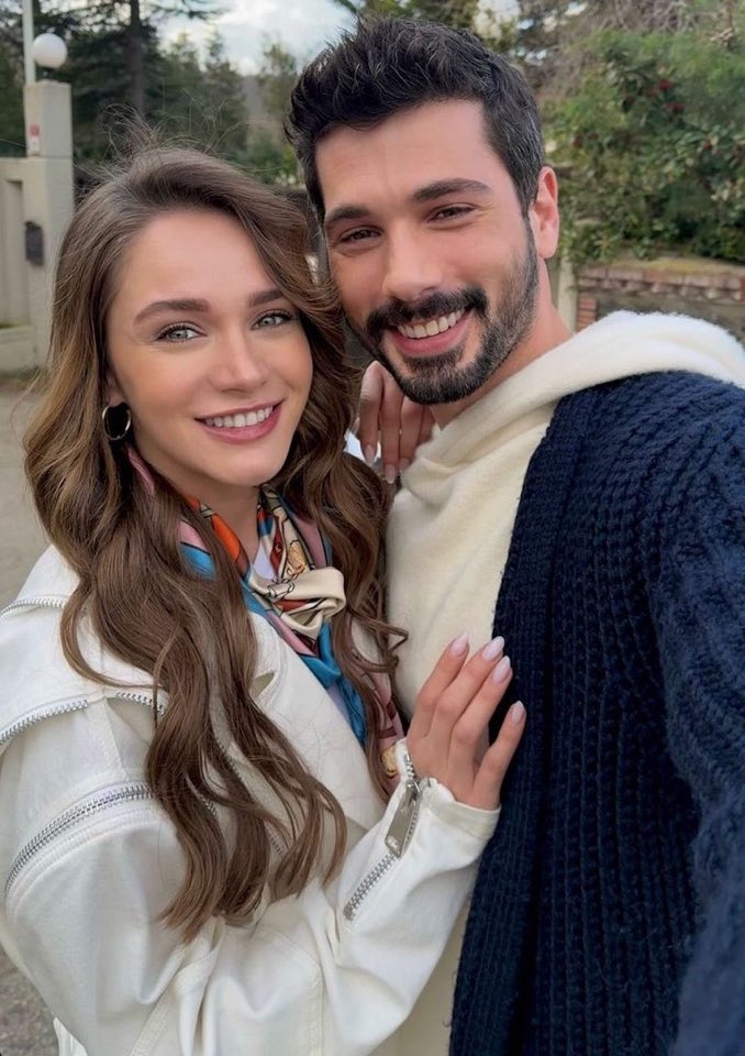 Que bellos 😍😍🔥🔥🔥
#HudutsuzSevda