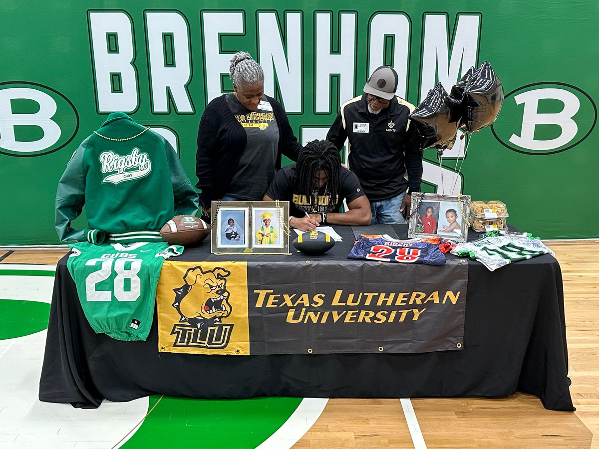 BrenhamISD's tweet photo. Congratulations to John Rigsby and Miguel Rodriguez on their Signing Day! 💚 #WeAreBrenham https://t.co/wQxnr35qkN