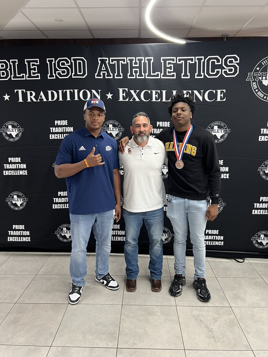 It was an honor and a blessing to be able to coach you two young men. It’s been a great four years @KyranDuhon and I wish I had another year with you @Kaleb_Walker8 Thank you both for your commitment and hard work. Love you fellas and I’m excited to see yall at the next level