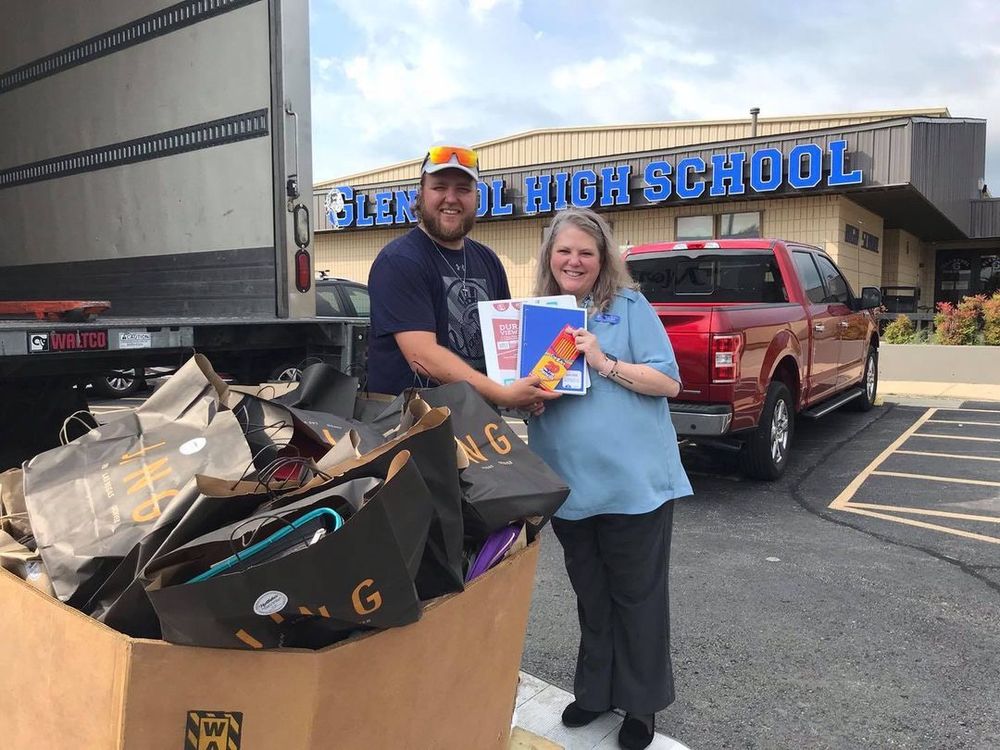 North Star Church donates supplies glenpoolps.org/article/146310…