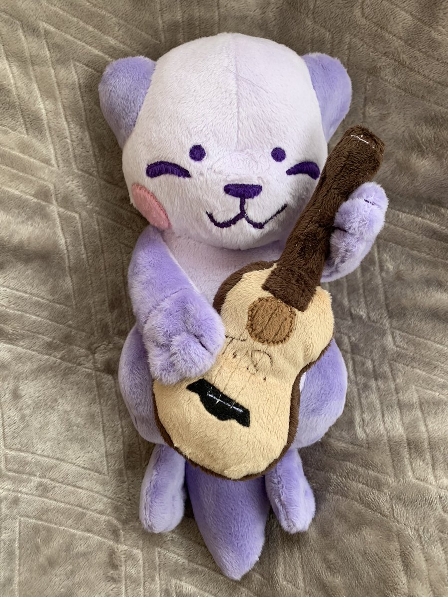 stitchesbyrix's tweet photo. Latest commission! Otter with a Taylor Swift theme. I absolutely love making plush props!

Otter pattern by @NazFX_Studios. If you aren’t already a patron of theirs, what are you waiting for?? https://t.co/VAWEHemBEC