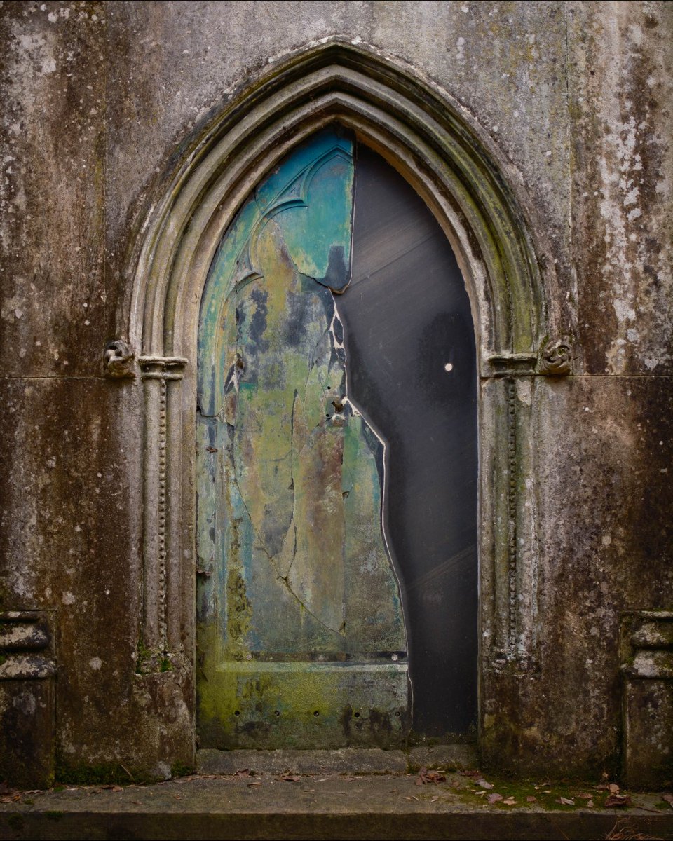 thebumpercrew's tweet photo. Highgate Cemetery | London

Highgate has some famous residents. Find out who in the link below.

https://t.co/RP7dyqEBqw
https://t.co/pfzjJRyegv #ExploreLondon

#thebumpercrew #visitlondon #highgatecemetery #magnificentseven #magnificentsevencemeteries #thingstodoinlondon https://t.co/W9tjb5jbOe
