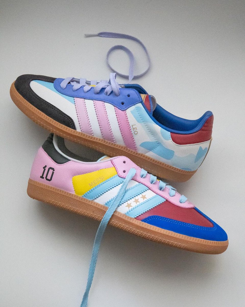 ¡LAS ZAPAS ESPECIALES PARA EL 10! Stepkicks, un artista especializado en personalizar calzados, realizó esta maravilla para regalarle a Leo Messi en la previa del partido ante Newell's y las denominó "WHAT THE MESSI". 

📷 <a href="/stepkicks510/">stepkicks510</a>