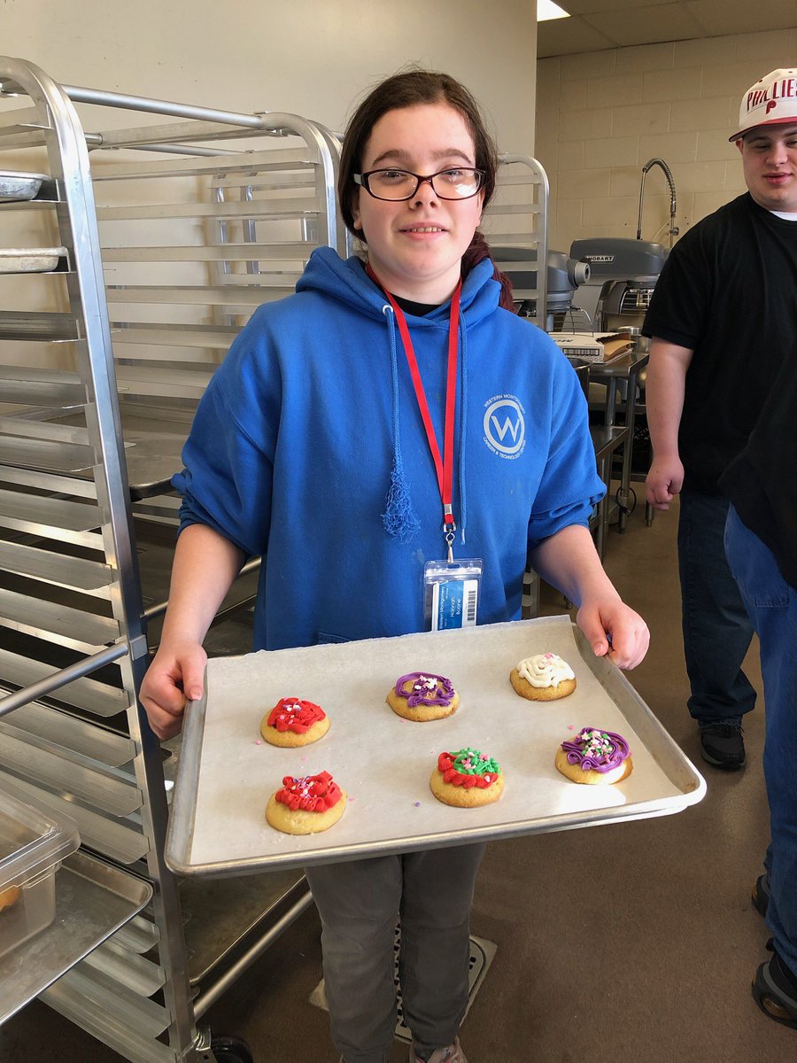 Exploring baking at Western CEO.<a href="/MCIU/">MCIU</a> <a href="/mciu_oss/">MCIU Student Services</a>