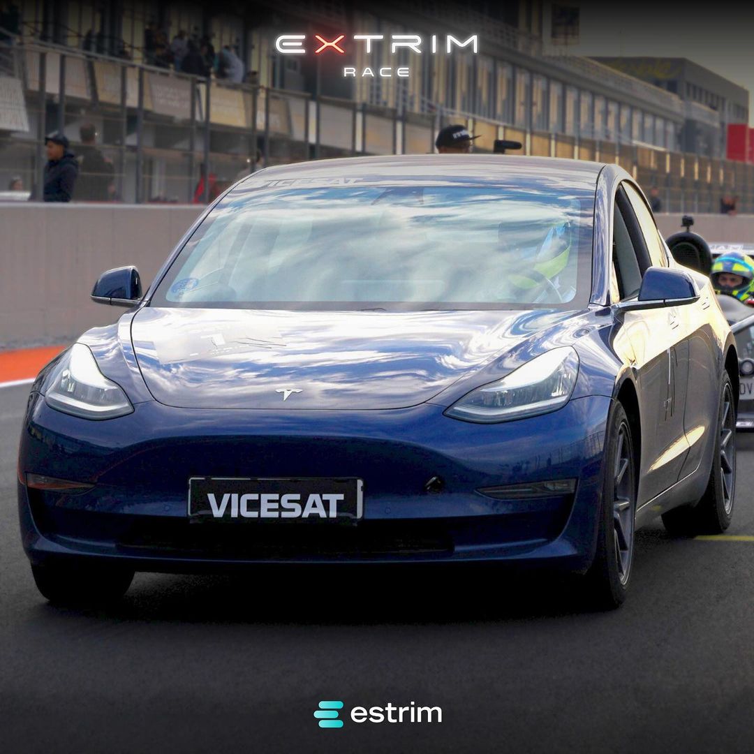 Vicesat vino a Extrim Race con su Tesla 🔋 Compitió con él y lo hizo francamente bien🛞 🏅𝗣𝗨𝗘𝗦𝗧𝗢 𝗘𝗡 𝗟𝗔 𝗖𝗟𝗔𝗦𝗜𝗙𝗜𝗖𝗔𝗖𝗜𝗢́𝗡 𝗚𝗘𝗡𝗘𝗥𝗔𝗟: NÚMERO 7 🏅 Puedes consultar la clasificación y los tiempos en extrimrace.com ❌