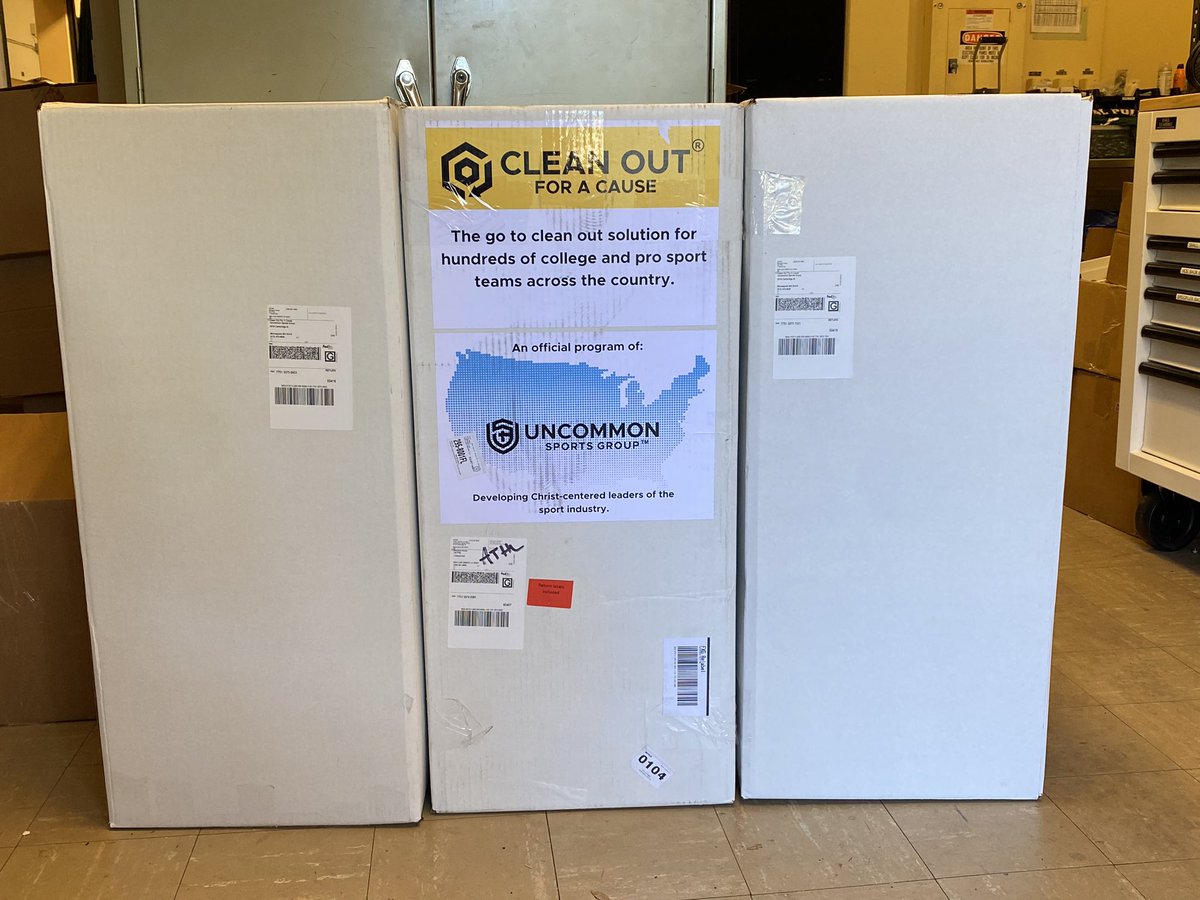 Winter clean out made easy by <a href="/uncommonsg/">Uncommon Sports Group</a>. 
#RideHigh 🌴🌊🤙🏼