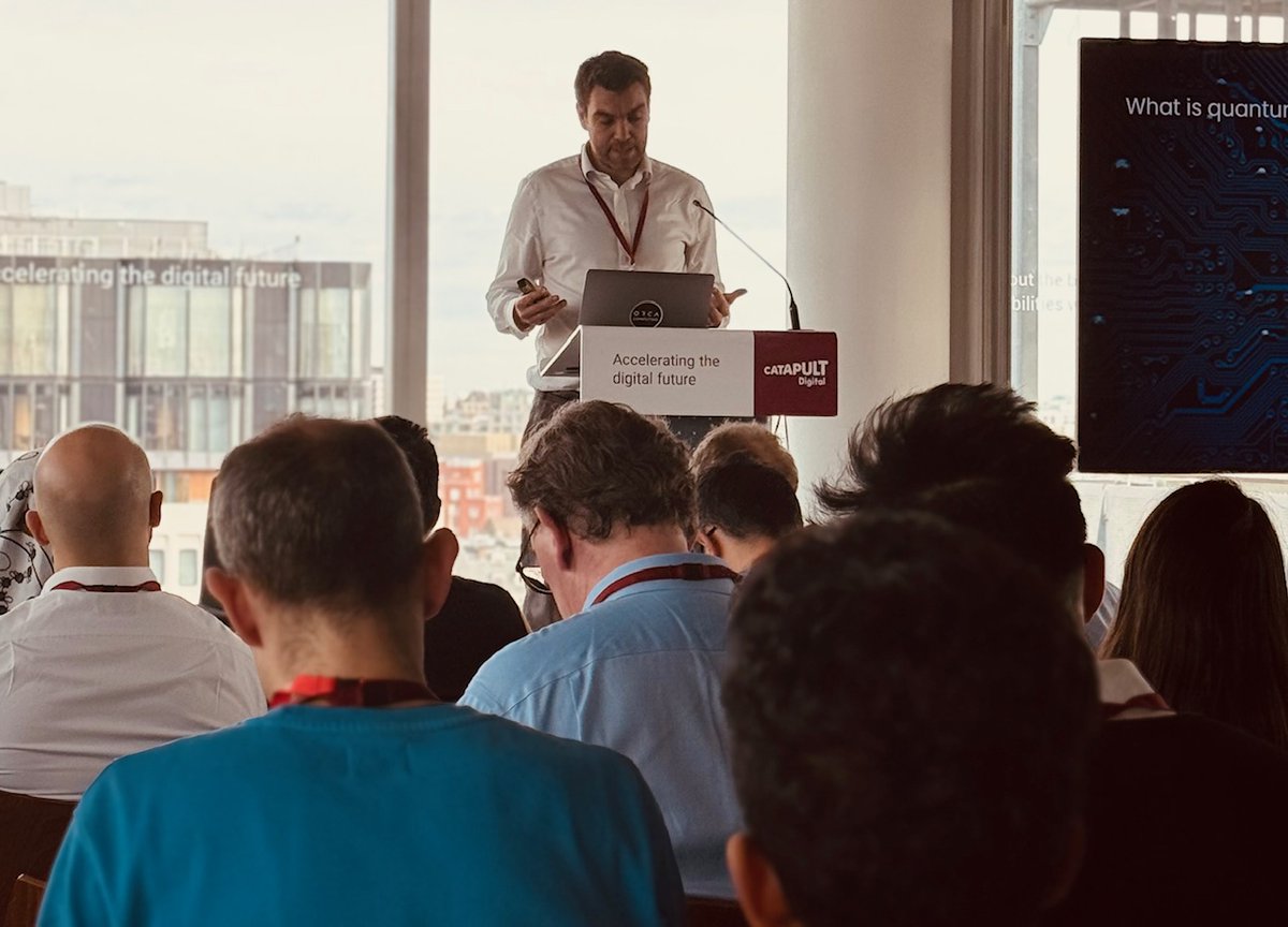 📷 A round of applause to the stellar line-up of companies at @DigiCatapult's #Quantum Technology Access Programme (QTAP) showcase! Our CEO @Richard_Murray6 delivered the keynote followed by presentations from industry leaders including @RollsRoyceUK and @Port_of_Dover