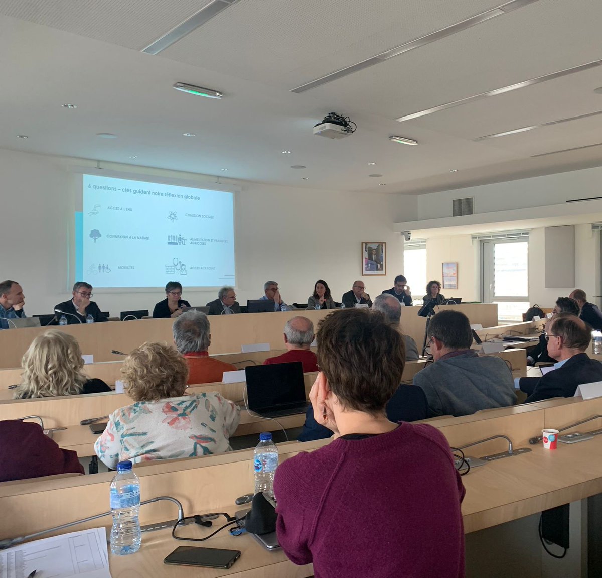 A Saint-Nazaire cet après-midi pour le conseil syndical du <a href="/PolemetroNSN/">Nantes Saint-Nazaire Pôle Métropolitain</a> axé sur la #santé.
Notre enjeu commun, dans l'intérêt des habitantes et des habitants : faire de notre grand territoire un territoire favorable à la bonne santé, qu'elle soit physique ou mentale.