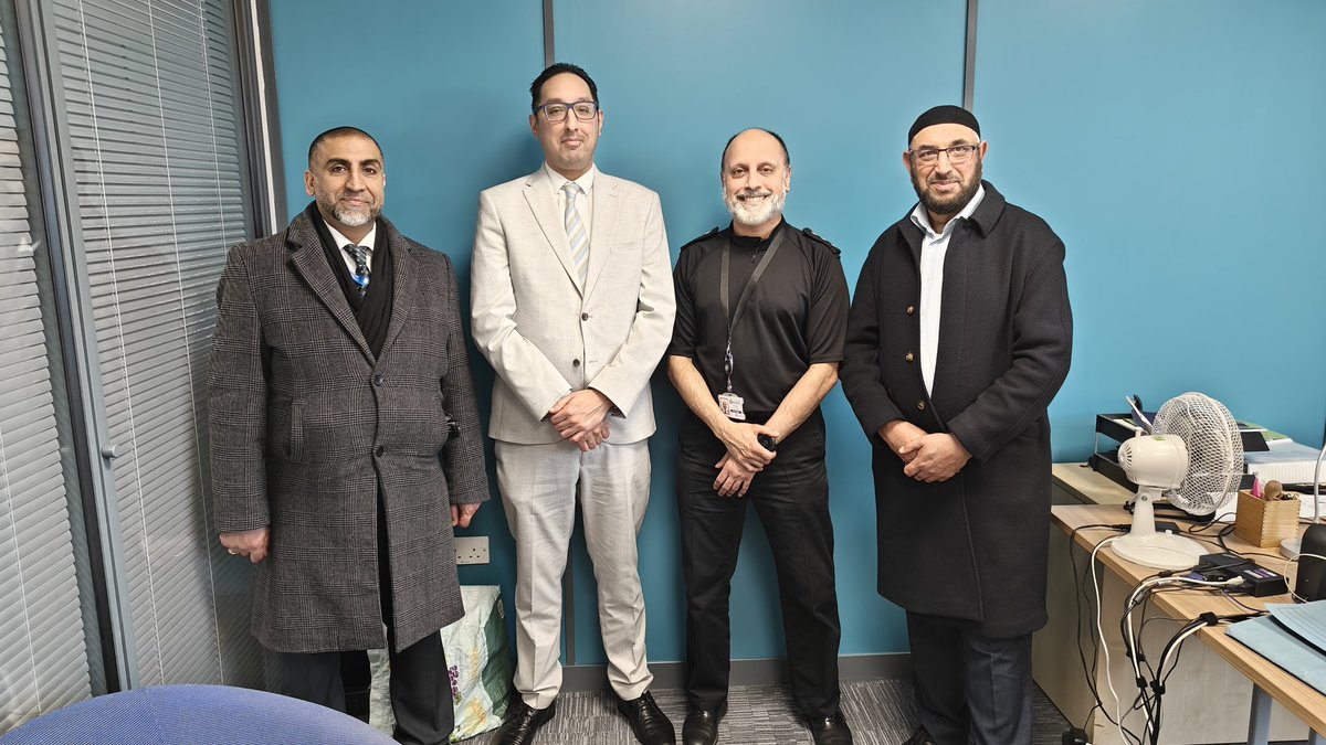 Chief Inspector Bash Anwar (@bashman786) on Twitter photo It was really good to meet <a href="/ImranShahLeeds/">Imran.Shah.</a> and @JavedAk10120806 today to discuss how we can improve our work processes and share best practice It was really good to meet <a href="/ImranShahLeeds/">Imran.Shah.</a> and @JavedAk10120806 today to discuss how we can improve our work processes and share best practice