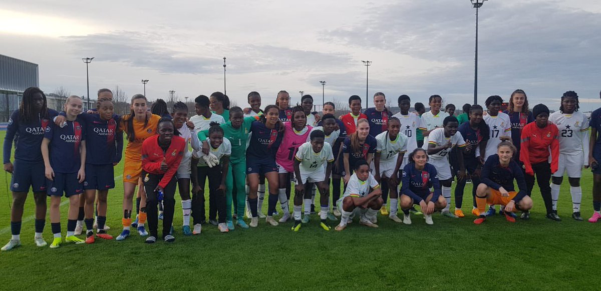 GhanaWNT's tweet photo. The team played a goalless draw with Paris Saint Germain U19 Women’s team.

C’mmon #BlackPrincesses 🇬🇭 
#StrongerTogether💪🏽 
#ShineBlackPrincesses✨
#BringBackTheLove 🥰 https://t.co/u9MSFv87bX
