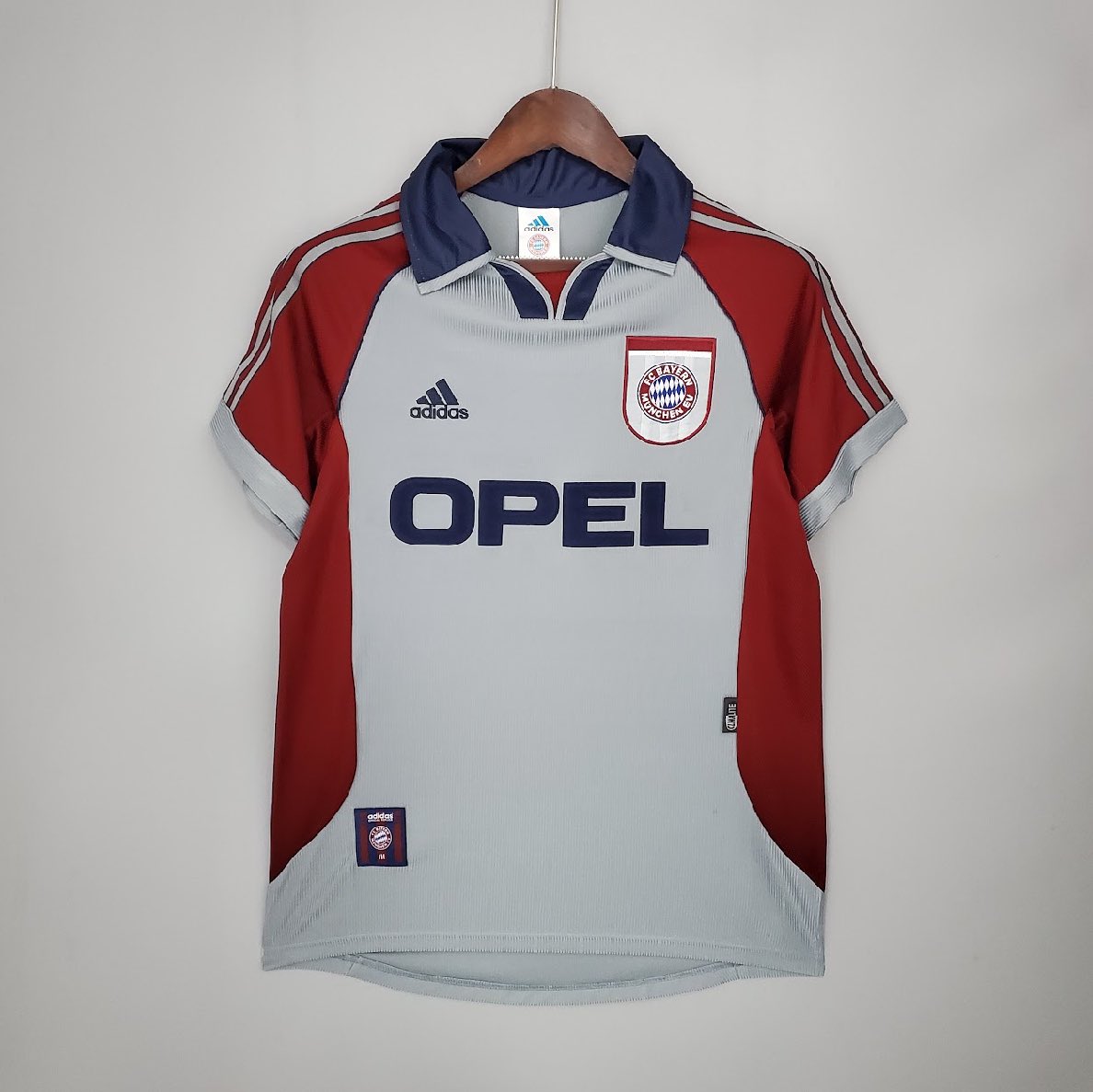 🚨 SORTEO INTERNACIONAL 🌎

Sorteo de una camiseta retro o actual de cualquier equipo del mundo. 

Requisitos:
• Dale RT a esta publicación
• Sigue a <a href="/futboljersey7/">FutbolJersey77</a> y a <a href="/Mercado_Ingles/">Futbol de Inglaterra</a> 

Opcional: Menciona a 1 amigo para doble participación