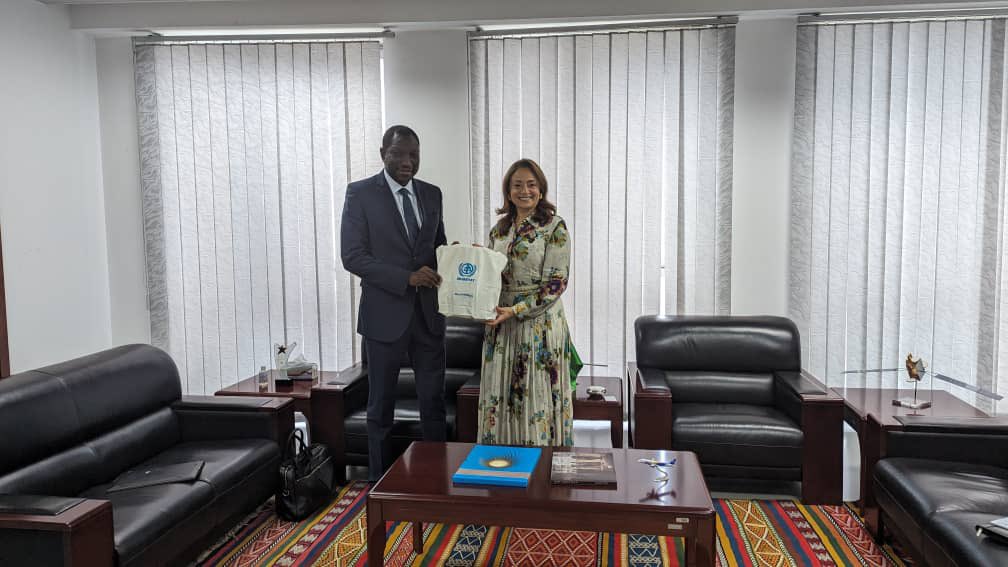 Pleasure meeting H.E Amani Abou-Zeid Commissioner for Infrastructure and Energy of the African Union Commission in margin of the 37th of the AU summit in Agreement to strenghten collaboration with UN-Habitat on sustainable urbanization in Africa @UNHABITAT @UNHABITAT_ROAF