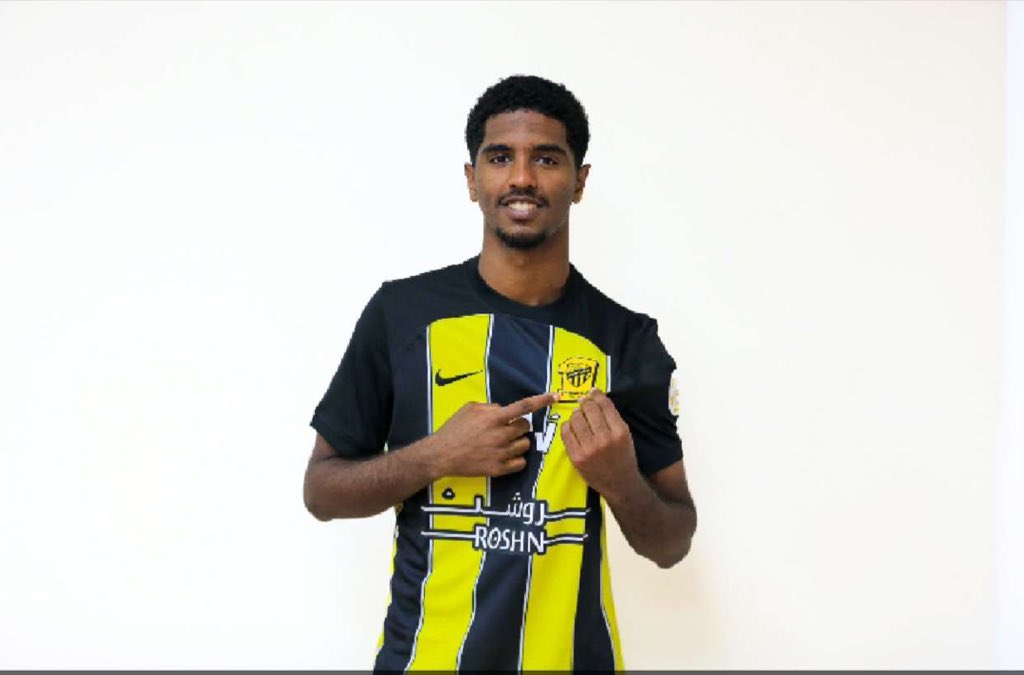 hadimattari's tweet photo. الحمدلله تم توقيع عقدي الإحترافي الأول مع نادي الإتحاد حتى 2027🐅🐅
نسأل الله التوفيق والله يجعلني عند حسن ظن جمهور نادي الوطن https://t.co/9YydYK165W