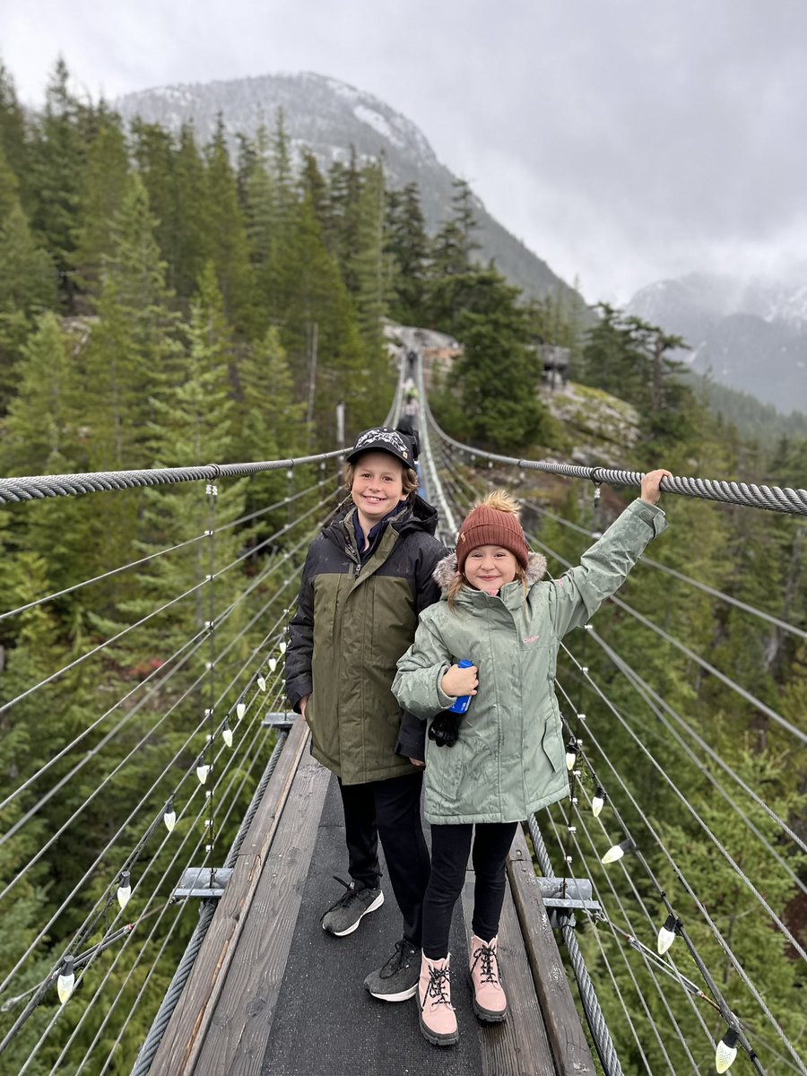 I just had the BEST customer service experience with @seatoskygondola. I’m just blown away by their response in helping with my son’s lost hat 🩵💚🩵. 

If you’re in BC make sure to stop there for the amazing views, hikes, food & shopping.