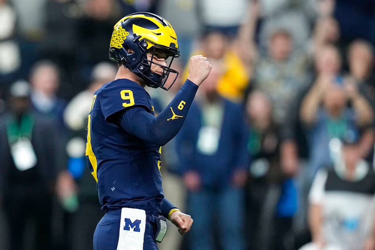 NFL Draft Files (@nfl_df) on Twitter photo โJJ McCarthy would be Joe Burrow if he were on a team that threw the ballโ is what one scout had to say, per <a href="/nfldraftscout/">Matt Miller</a> ๐
Currently QB4, McCarthy has been mocked to the #Vikings and #Giants, much to the polarization of their respective fanbases.
In my opinion, however, โJJ McCarthy would be Joe Burrow if he were on a team that threw the ballโ is what one scout had to say, per <a href="/nfldraftscout/">Matt Miller</a> ๐
Currently QB4, McCarthy has been mocked to the #Vikings and #Giants, much to the polarization of their respective fanbases.
In my opinion, however,