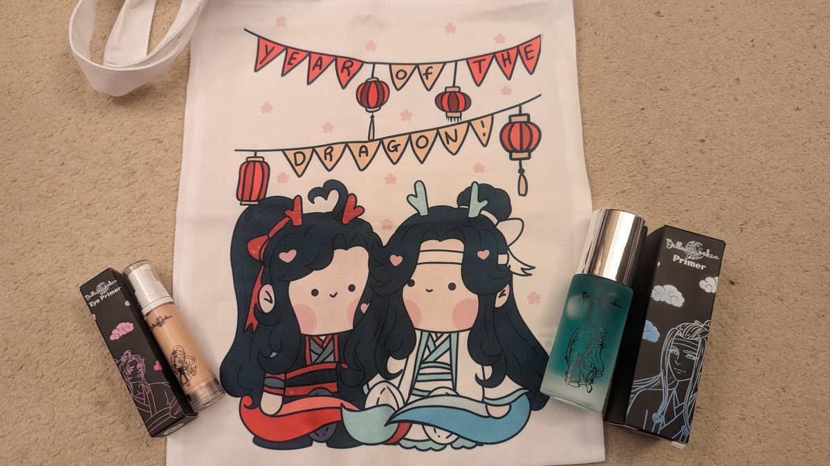 ConinaUK's tweet photo. Multiple @Billacookie orders all arriving together makes for a happy me! So many goodies! π
#mdzs #tgcf #svsss #PinBanner #pins #YearOfTheDragon #ToteBag #MakeUp #cute #love https://t.co/V52Bx26yMe