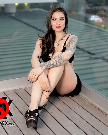 TheMagazineXxx's tweet photo. #Actriz para #Adultos
Nombre: #SolRaven
Perfil: @chaulxxx
Edad: 34 años (20 de febrero de 1989)
País: #Mexico
Medidas: 86-71-94
Estatura: 1,63 cm
Peso: 56 kg https://t.co/Fwehwr5DPZ