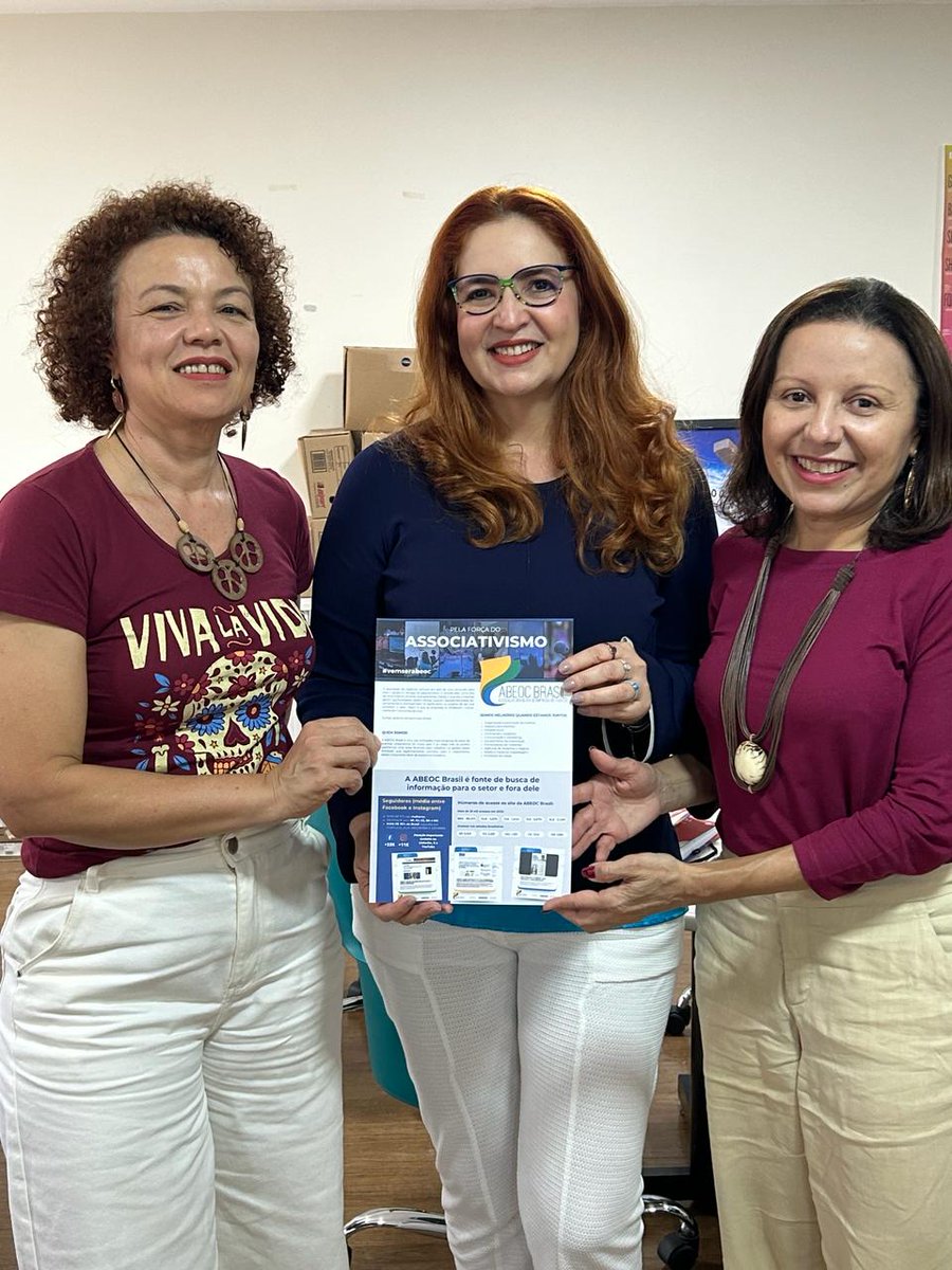 Ainda em Brasília, a presidente da ABEOC Brasil, <a href="/enidcamara/">Brenda Colley</a>, esteve em visita ao <a href="/sebrae/">Sebrae</a>, em encontro com a analista da Unidade de Competitividade, @ana_clevia_guerreiro, agradecendo os diversos momentos de parceria e projetando o futuro.

#sebrae #abeoc47anos #abeocbrasil
