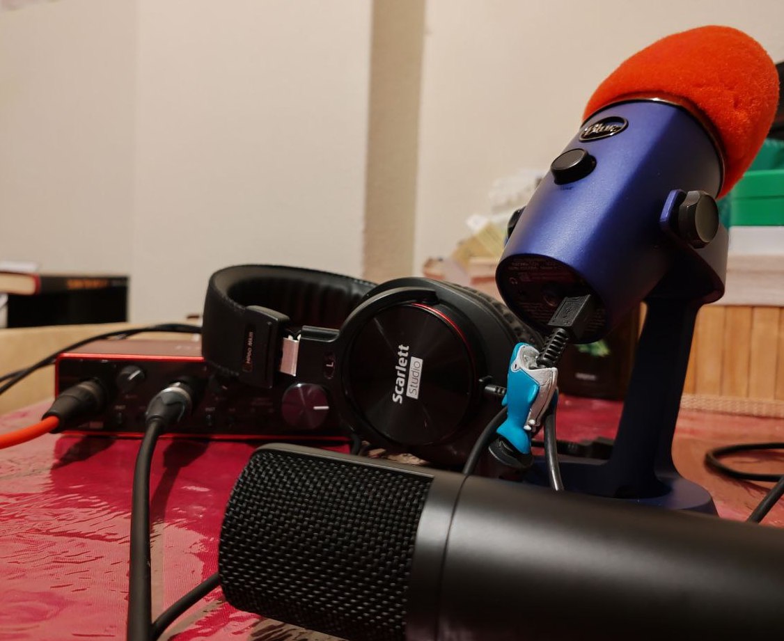 ALareiraPod's tweet image. Tras más de dous anos de parón, esta finde volve A Lareira🔥🎙️❤️