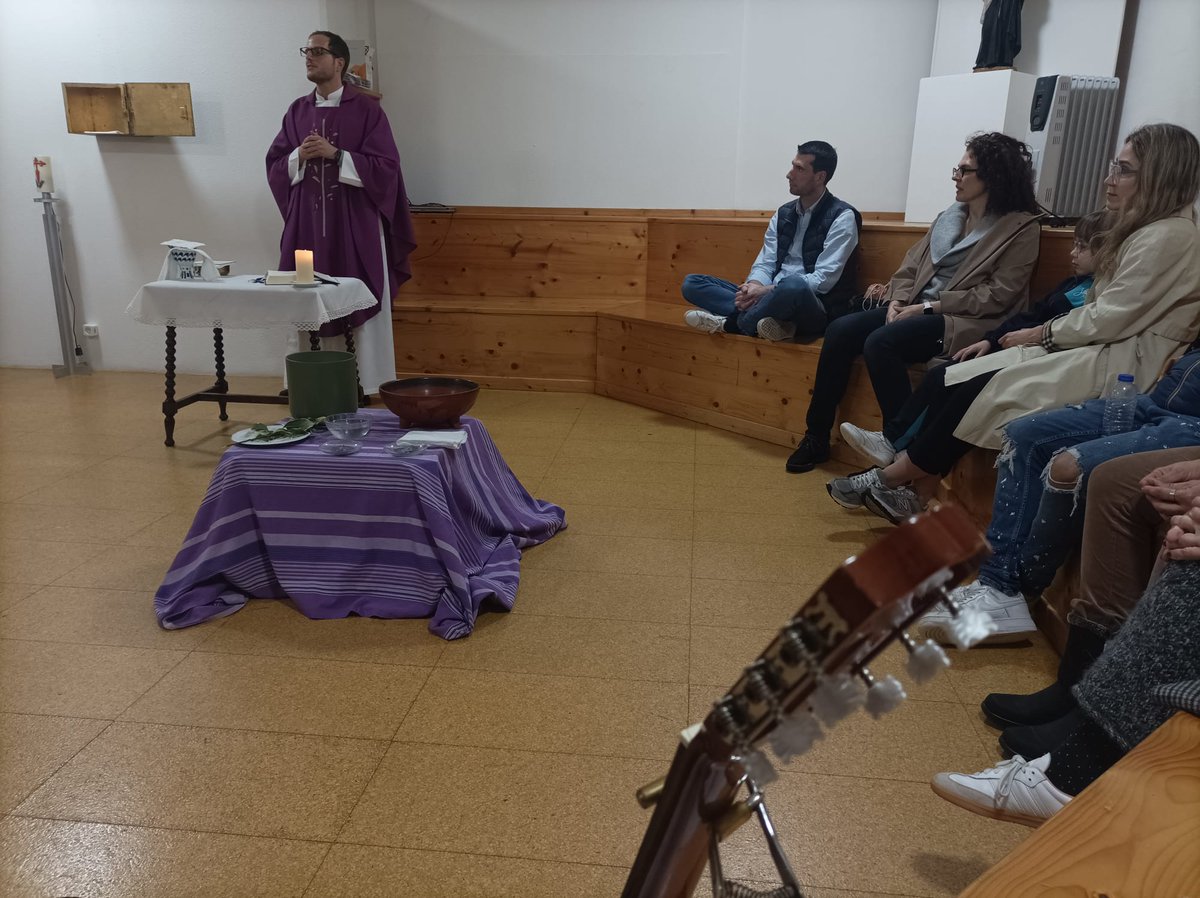 Celebración de la Cuaresma e imposición de la ceniza a las familias y la comunidad educativa del colegio. #VivirporAmor