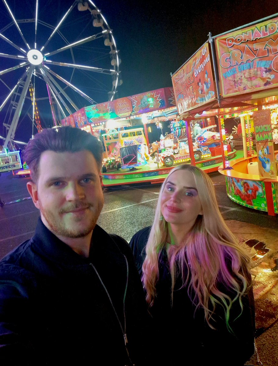 Good evening from the Valentines Fun Fair in Newcastle ! 🎡 It's been three and a half months since we've vlogged - wish us luck 🤣