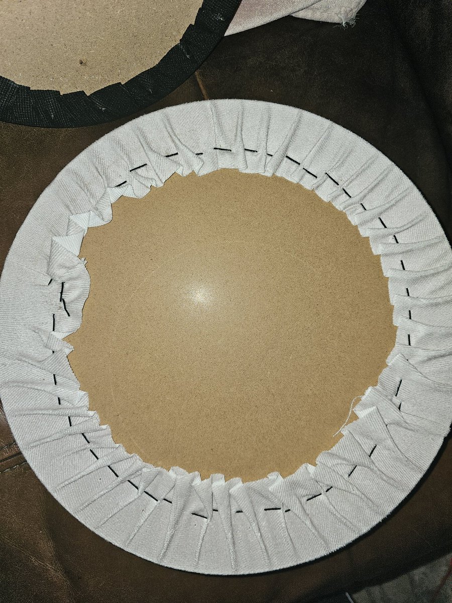 w33shv's tweet photo. @AldiUK so glad the lid of your childrens foot stool is nice and secure 🤦‍♀️ 5 mins it lasted.  How on earth do you expect the size of those nails to secure it to the other piece going through material also!  Thank goodness we noticed it before my son got it https://t.co/OIE7LBn0eF