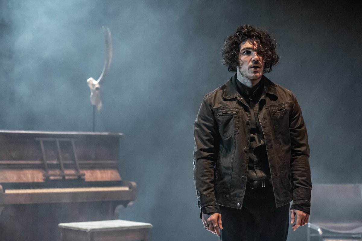 Almeida Theatre tweet media