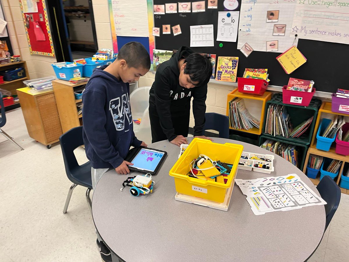 TpsShreky's tweet image. Engage416, @FirstRoboticsCa  #CanCode are proud to kick off another exciting year of our Robotics Initiative, where imagination and innovation collide to ignite young minds.