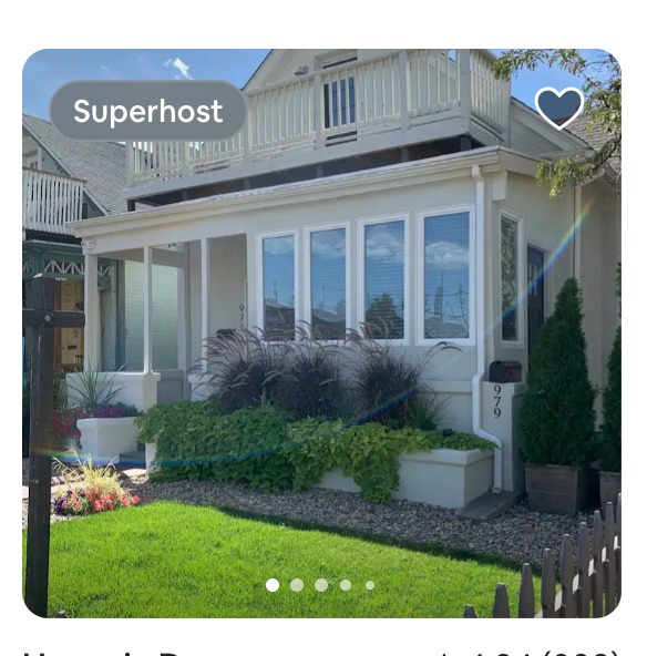 SamiTangents's tweet photo. @bchesky @Airbnb @Airbnbdesign @AirbnbHelp @AirbnbEng Note that one of these listings doesn't show the badge at all (even though it has it) when searching in other browsers (Firefox and Safari). It therefore doesn't show up in search results when guests search with the Guest Favorites filter on. https://t.co/y127IcoHLZ