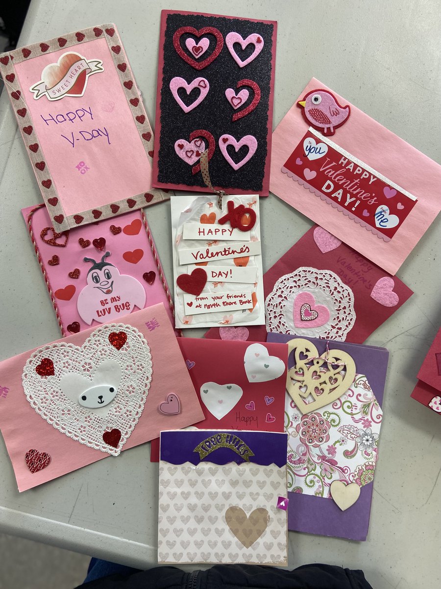 LifebridgeSalem's tweet photo. It was a sweet Valentine's Day for our guests with homemade cards from North Shore Bank and delicious cookies from the @girlscouts! https://t.co/kCPtJkb019