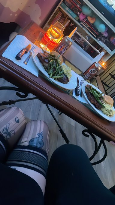 🥰🥰🥰 https://t.co/7ADSl4q6h1