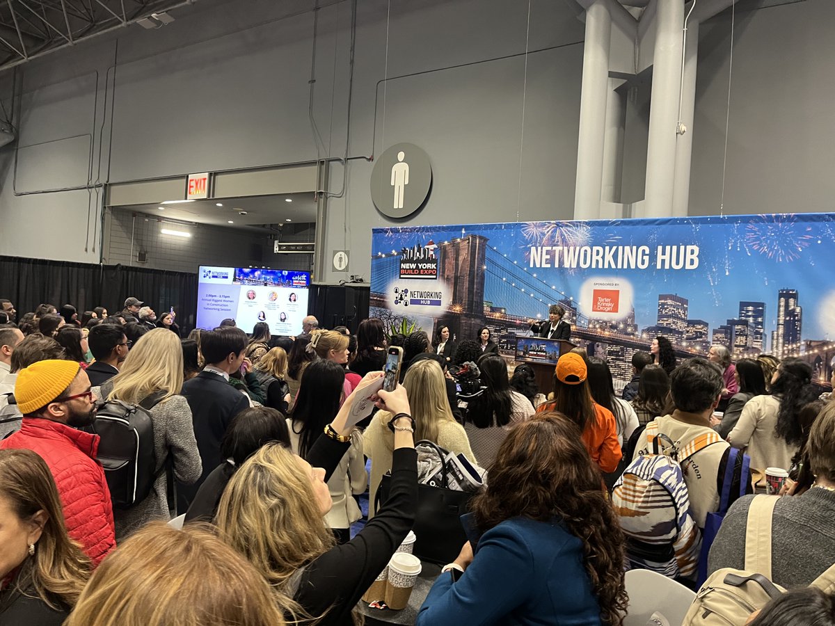 getgreenbadger's tweet image. New York Build was a hit! Kristin Brubaker had a great time networking, catching up with some of our customers, and learning from industry leaders.

#ilovenewyork #easyLEED #GreenBadger #sustainability #construction