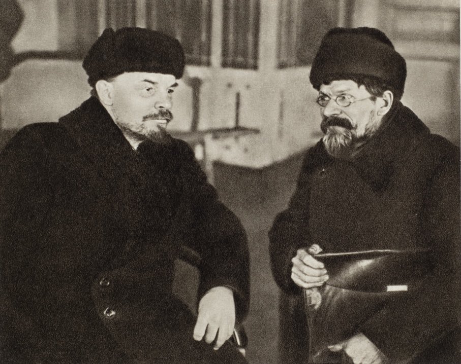 Vladimir Lenin ve Mihail Kalinin, Moskova 1920.