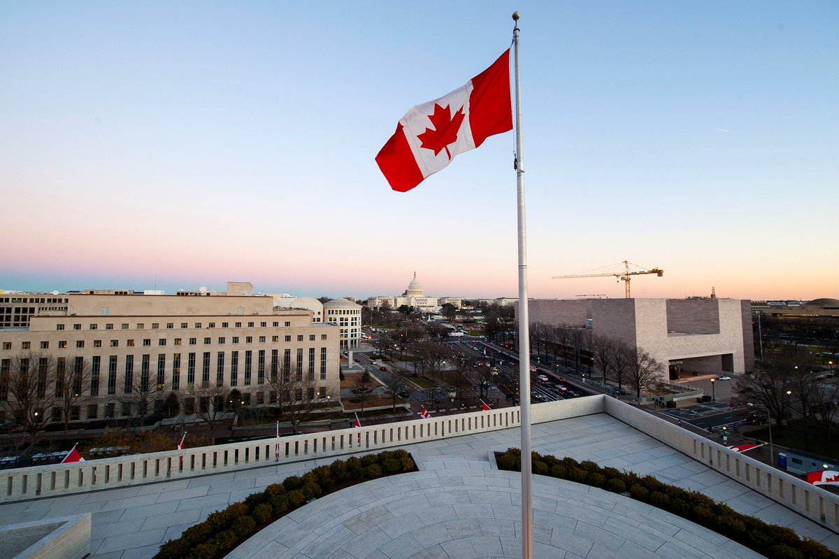 CanEmbUSA's tweet image. Today is #NationalFlagOfCanadaDay! DYK the design was inspired by the @CanadianForces Royal Military College? The college’s ensign was replaced with a single red maple leaf among two red stripes. We’ve been proud of this symbol of unity – and all that it represents – since 1965!