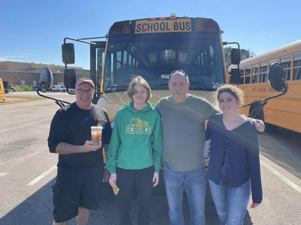 TravisDuncanEd1's tweet photo. Showing some love to our bus drivers for Love the Bus week ❤️Students made special, individual notes of appreciation to our drivers.🚌Thank you for all you do getting students here and home safely every day! We appreciate you! @WakefieldHS #WCPSSlovesthebus https://t.co/TvROpFYVu2