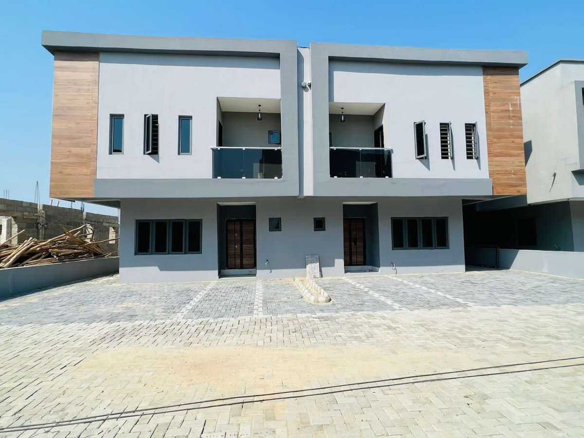 emeka_cmb's tweet photo. 3 bedroom semi detached+BQLocation: meridian boulevard estate, okun ajah abraham adesanya Lekki scheme 2 Title: C of O.
  Price:95m#wizkid #EFCC #Naira #HEREWEGO #Neymar #Dave #Mbappe #bellingham #tinubu #muslimmuslim #governors #North #alexunusual #ogatimaya https://t.co/aOV0mX0BEp