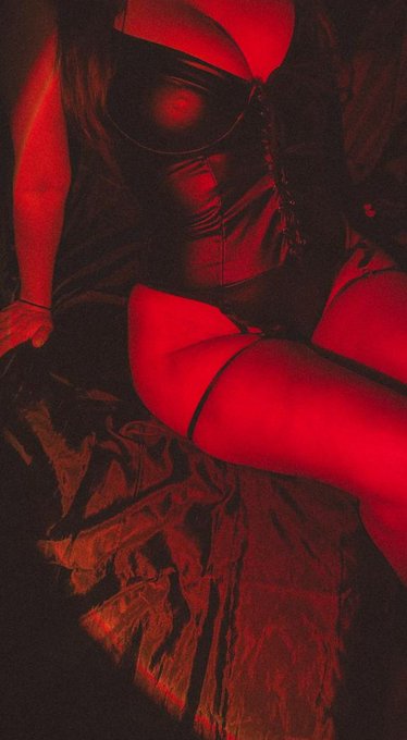 Quien mas se une a ir a @TemptationRs  en mayo ? Dm  who's going  to @TemptationRs in may ? Dm  #couple<a class="tags" target="_blank" title="On Twitter" href="/?out=eyJ0eXAiOiJKV1QiLCJhbGciOiJIUzUxMiJ9.eyJpYXQiOjE3MjE4OTgyOTgsImlzcyI6InR3cG9ybnN0YXJzLmNvbSIsIm5iZiI6MTcyMTg5ODI5OCwiZXhwIjoxNzUzNDM0Mjk4LCJyZWRpcmVjdF91cmwiOiJodHRwczovL3R3aXR0ZXIuY29tL1RlbXB0YXRpb25ScyJ9.9O6kh0nVRsmpNTgmhX3kD-GdGFLW3l-Fuxj5H4zyAYeiEQxv_RTegcBZNaq-qRSZ1_0Y_r-2uNkB-vXdI23oew">@TemptationRs</a><a href="/tag/lifestyle"class="tags"><span>#lifestyle</span></a><a href="/tag/travel"class="tags"><span>#travel</span></a><a href="/tag/couple"class="tags"><span>#couple</span></a><a href="/tag/viajes"class="tags"><span>#viajes</span></a><a href="/tag/parejas"class="tags"><span>#parejas</span></a>